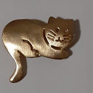 Vintage Ultra Craft brass tone sitting cat brooch 1.5" cat lovers
